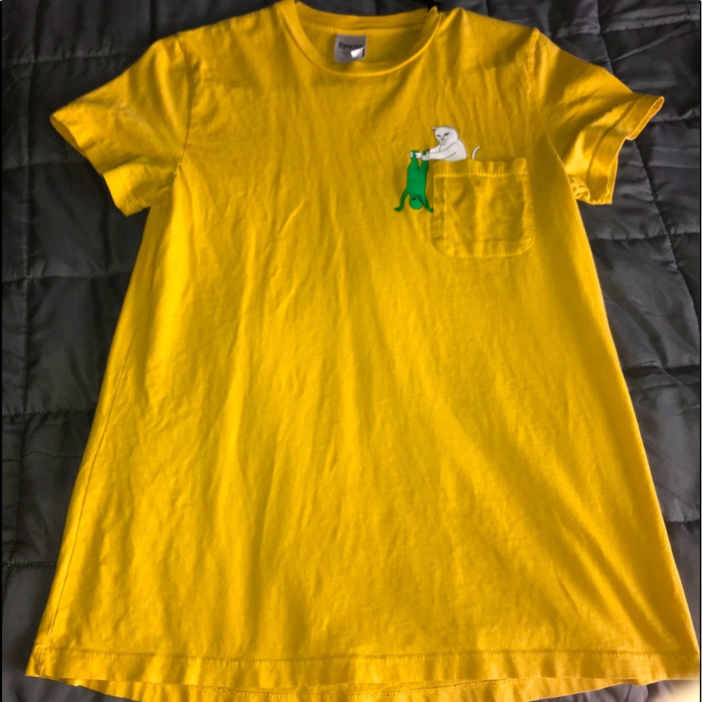 a short sleeve tee shirt